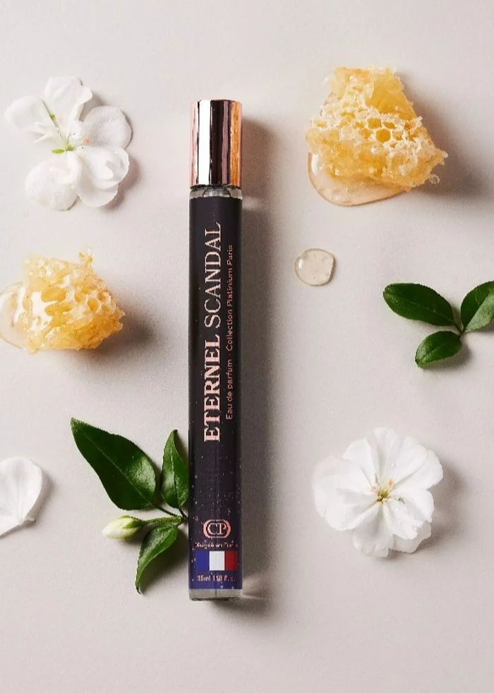 ETERNEL SCANDAL fragrance inspiré du célèbre "scandale"